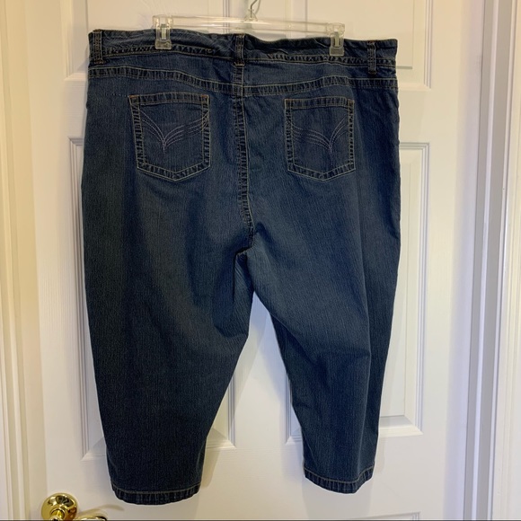 avenue JEANS Blue Denim Stretch Capri Pants 28 - Picture 3 of 7